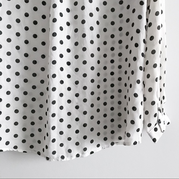 $15 for 3 ⭐️Dot pattern blouse - Picture 9 of 12